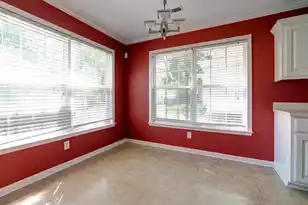 7864 High Maple Cir, North Charleston, SC 29418 - Photo 4