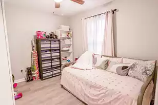 1300 River Rock Rd, Hanahan, SC 29410 - Photo 18