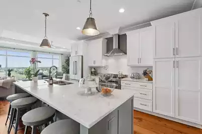 155 Wingo Way #472, Mount Pleasant, SC 29464 - Photo 8