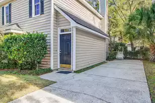 978 Governors Rd, Mount Pleasant, SC 29464 - Photo 2