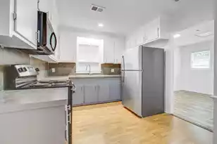 816 Estates Blvd E, Charleston, SC 29414 - Photo 8