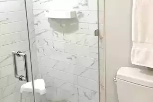 14 Lockwood Dr, Charleston, SC 29401 - Photo 22