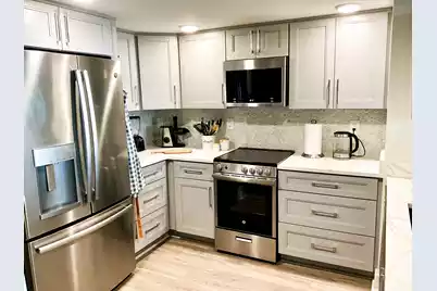 14 Lockwood Drive #3B, Charleston, SC 29401 - Photo 4