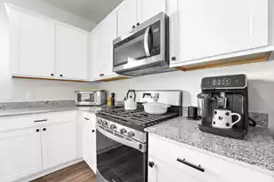 608 Fisher Ln, Summerville, SC 29486 - Photo 10
