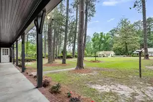 205 Woodlawn St, Walterboro, SC 29488 - Photo 8