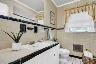 205 Woodlawn St, Walterboro, SC 29488 - Photo 22