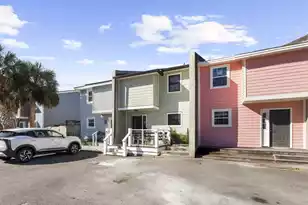 706 Nora Ln, Mount Pleasant, SC 29464 - Photo 32