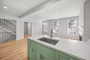 12 Elliott St, Charleston, SC 29401 - Photo 8