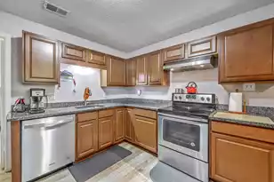 315 Shaftesbury Ln, Summerville, SC 29485 - Photo 14