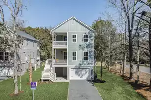 1370 Lucinda St, Mount Pleasant, SC 29466 - Photo 2