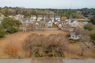 111 Hemlock St, Summerville, SC 29483 - Photo 76