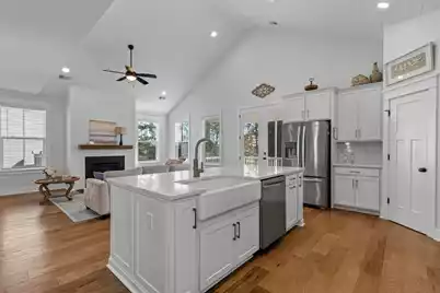 1131 Oak Bluff Avenue, Charleston, SC 29492 - Photo 12