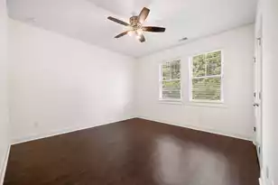 112 Shadybrook Dr, Summerville, SC 29486 - Photo 8