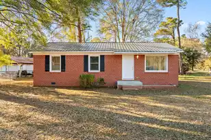 139 Mahogany Ave, Andrews, SC 29510 - Photo 4