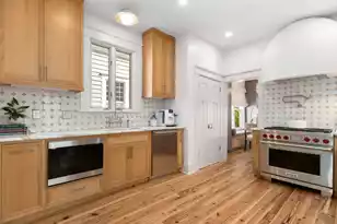 19 Bennett St, Charleston, SC 29401 - Photo 24