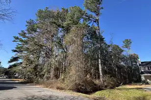 228 Wilson Dr, Summerville, SC 29483 - Photo 1