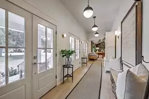 434 Shannon Dr, Mount Pleasant, SC 29464 - Photo 4