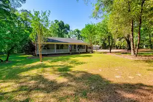 328 Sandy Springs Cir, Walterboro, SC 29488 - Photo 2