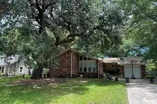 1056 Yorktown Dr, Charleston, SC 29412 - Photo 8