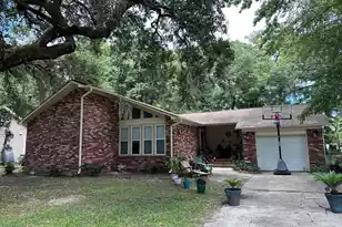 1056 Yorktown Dr, Charleston, SC 29412 - Photo 6