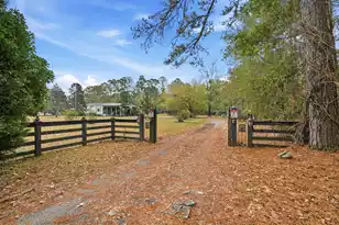388 Rebel Ln, Cottageville, SC 29435 - Photo 2