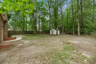 105 Spring St, Summerville, SC 29485 - Photo 28