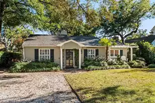 421 McCants Dr, Mount Pleasant, SC 29464 - Photo 4