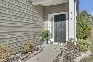 763 Redbud Ln, Summerville, SC 29486 - Photo 4