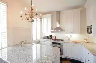 61 Queen St, Charleston, SC 29401 - Photo 4