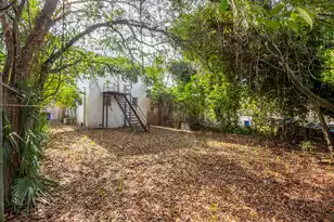 6 Poinsett St, Charleston, SC 29403 - Photo 4