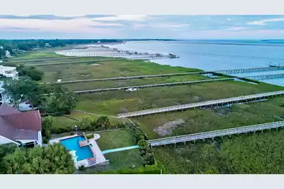 108 Beach Street, Mount Pleasant, SC 29464 - Photo 10