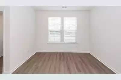 4633 Forest Hills Drive, North Charleston, SC 29418 - Photo 10