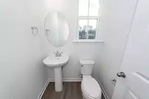 4633 Forest Hills Dr, North Charleston, SC 29418 - Photo 8