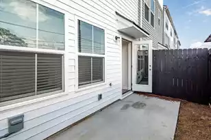 4633 Forest Hills Dr, North Charleston, SC 29418 - Photo 40