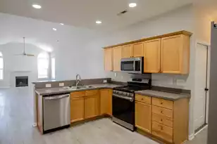 8800 Dorchester Rd, North Charleston, SC 29420 - Photo 16