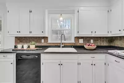 404 Forest Circle, Summerville, SC 29483 - Photo 4