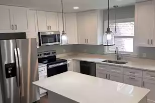 1038 Harbor View Rd, Charleston, SC 29412 - Photo 4