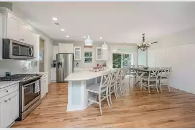 211 Hudson Avenue W, Folly Beach, SC 29439 - Photo 8