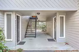 1054 Anna Knapp Blvd, Mount Pleasant, SC 29464 - Photo 32