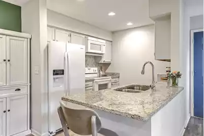 1054 Anna Knapp Boulevard #7H, Mount Pleasant, SC 29464 - Photo 18