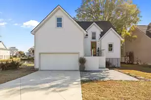 695 Gate Post Dr, Mount Pleasant, SC 29464 - Photo 2