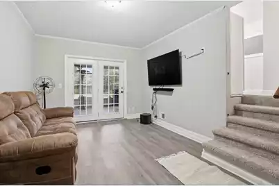 201 Pinewood Drive, Summerville, SC 29483 - Photo 6