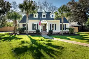 925 Jacksnipe Ln, Mount Pleasant, SC 29464 - Photo 1