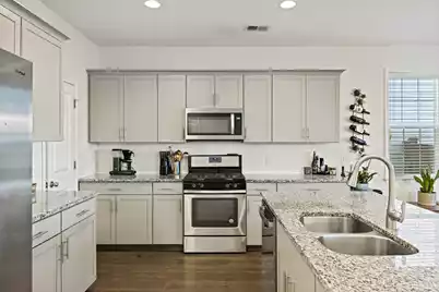 622 Pendleton Drive, Moncks Corner, SC 29461 - Photo 6