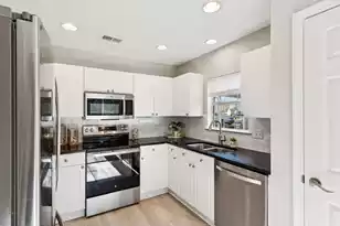 1461 Coopers Hawk Dr Dr, Hanahan, SC 29410 - Photo 10