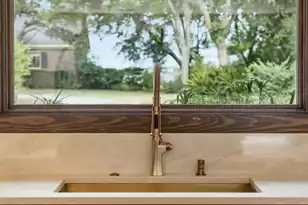 924 White Point Blvd, Charleston, SC 29412 - Photo 16