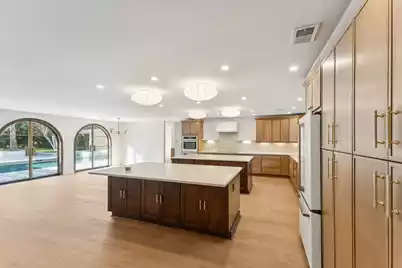 924 White Point Boulevard, Charleston, SC 29412 - Photo 6