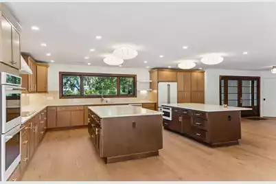 924 White Point Boulevard, Charleston, SC 29412 - Photo 14