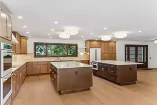 924 White Point Blvd, Charleston, SC 29412 - Photo 14