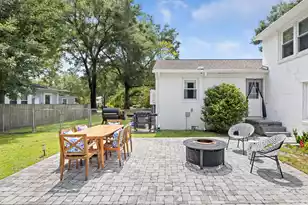 1126 Pleasant Pines Rd, Mount Pleasant, SC 29464 - Photo 20